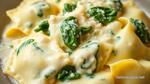 Boil Spinach Ravioli with Creamy Sauce