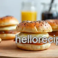 How to Bake Mini Bagel Breakfast Sliders: The Ultimate Family Treat!