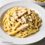 Creamy Chicken Alfredo Easy Family Dinner in 35