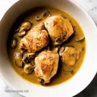Delicious Chicken Thighs in Creamy Mushroom Garlic Sauce